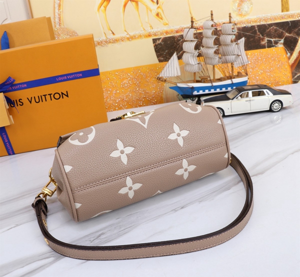 ルイヴィトンバッグ内部構造